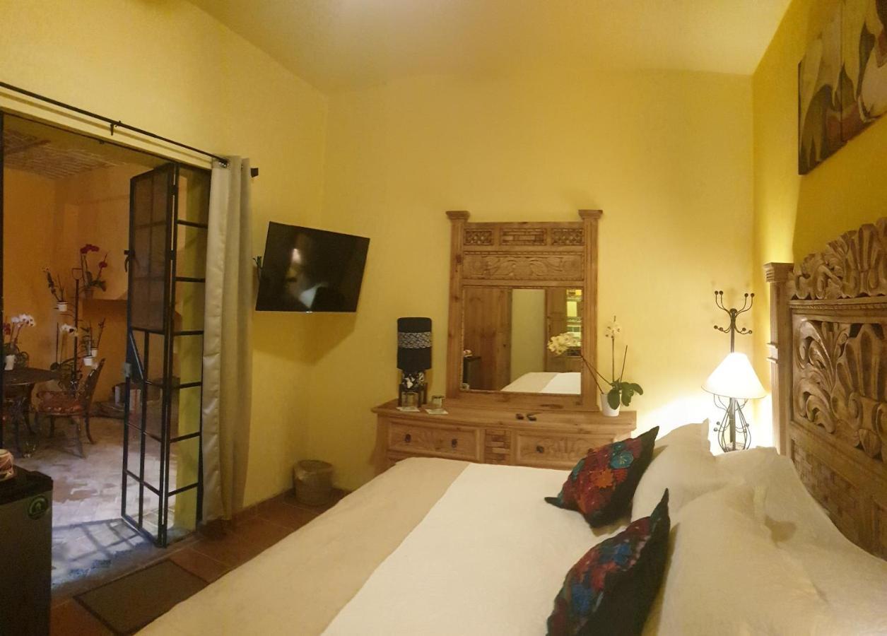 La Casona Chapala Hotel Екстериор снимка